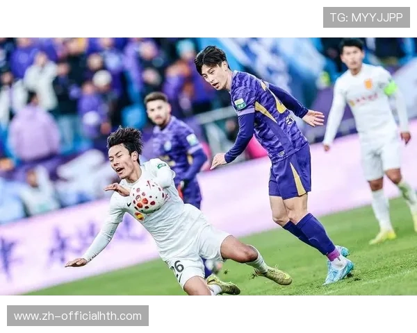 重庆铜梁龙门将姚浩洋神勇 年轻球员成保级关键力量